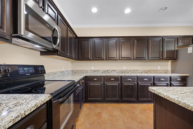 305 Capps Drive, College Station, TX 77845