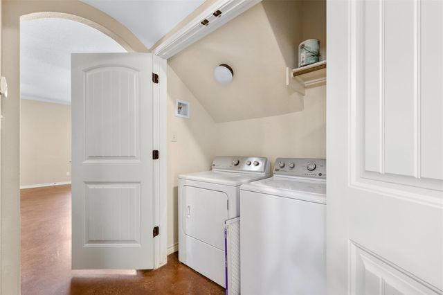 305 Capps Drive, College Station, TX 77845
