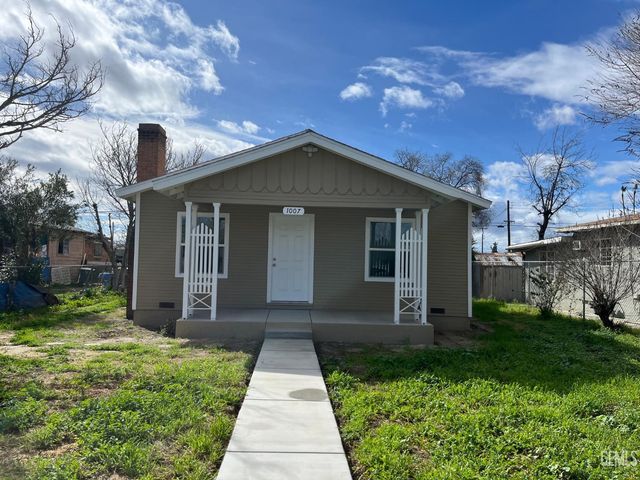 1007 Dolores Street, Bakersfield, CA 93305
