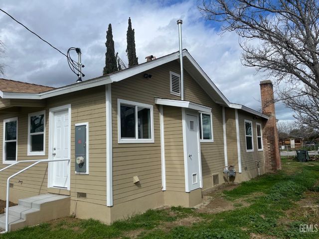 1007 Dolores Street, Bakersfield, CA 93305