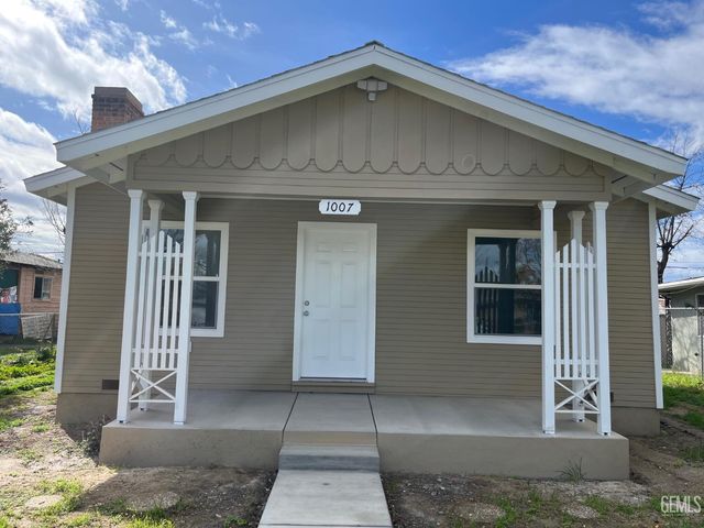 1007 Dolores Street, Bakersfield, CA 93305