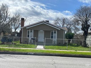 1007 Dolores Street, Bakersfield, CA 93305