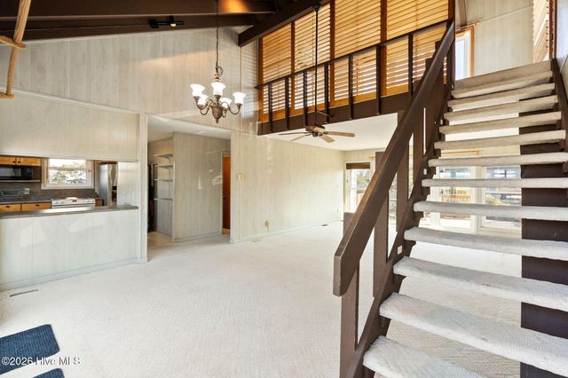 714 Ocean Boulevard, Holly Ridge, NC 28445