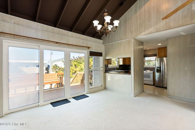 714 Ocean Boulevard, Holly Ridge, NC 28445