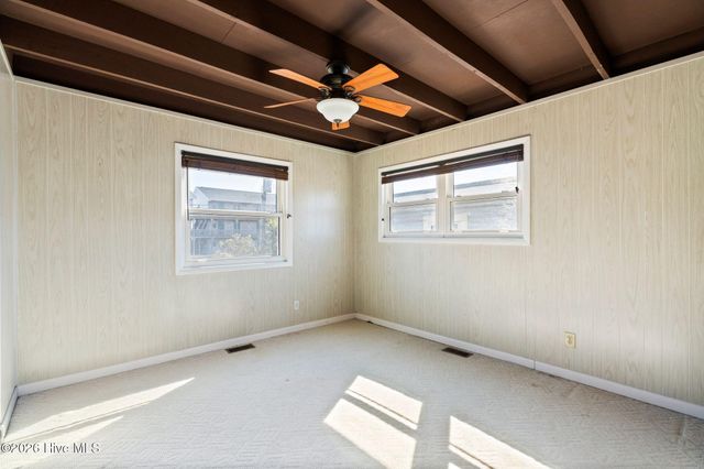 714 Ocean Boulevard, Holly Ridge, NC 28445