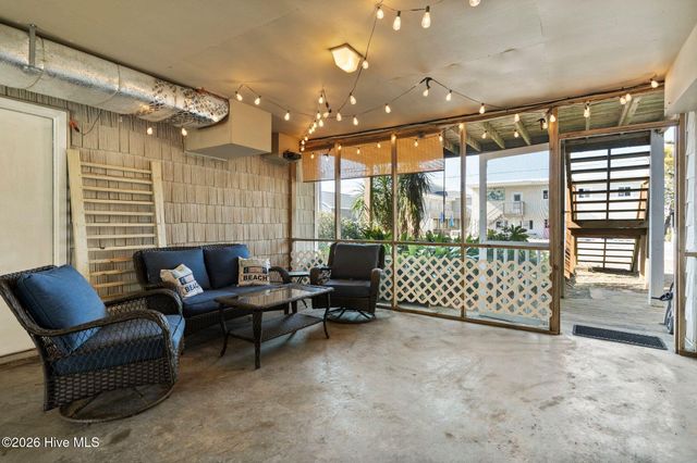 714 Ocean Boulevard, Holly Ridge, NC 28445