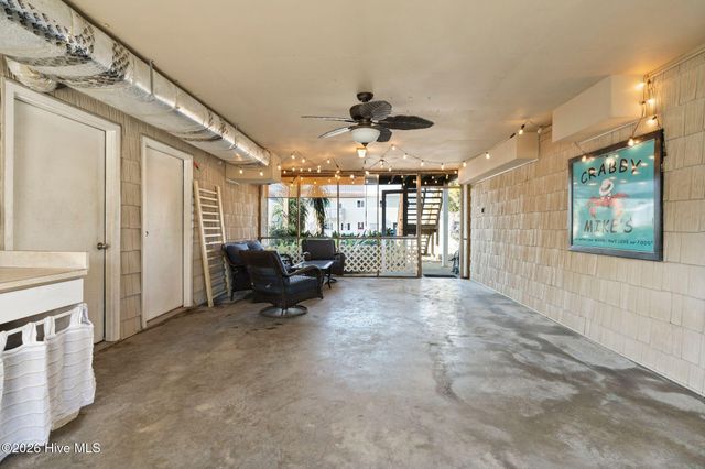 714 Ocean Boulevard, Holly Ridge, NC 28445