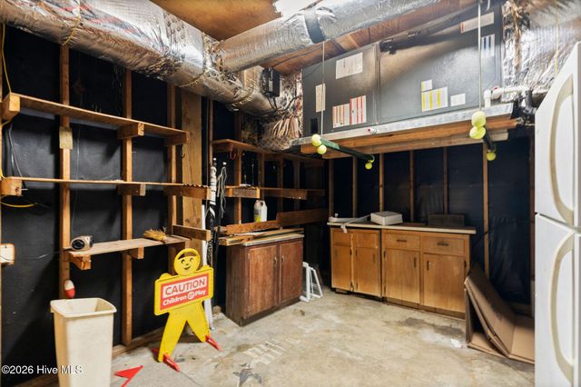 714 Ocean Boulevard, Holly Ridge, NC 28445