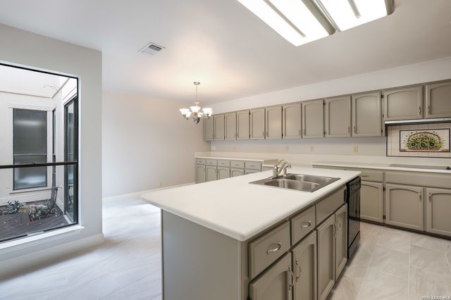 12503 Enfield Park, San Antonio, TX 78232