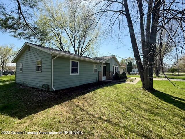 7895 W Herbison Road, Grand Ledge, MI 48837
