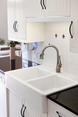 16102 18th Place N, Plymouth, MN 55447