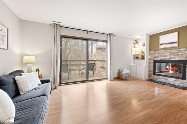 16102 18th Place N, Plymouth, MN 55447