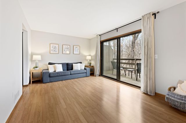 16102 18th Place N, Plymouth, MN 55447