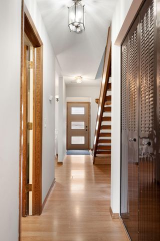 16102 18th Place N, Plymouth, MN 55447