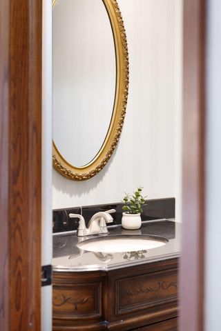 16102 18th Place N, Plymouth, MN 55447