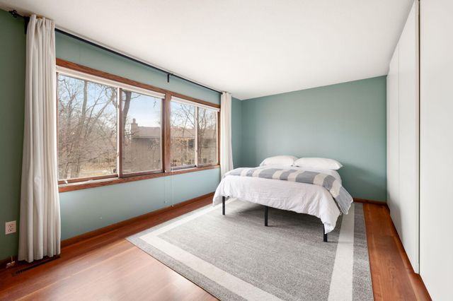 16102 18th Place N, Plymouth, MN 55447