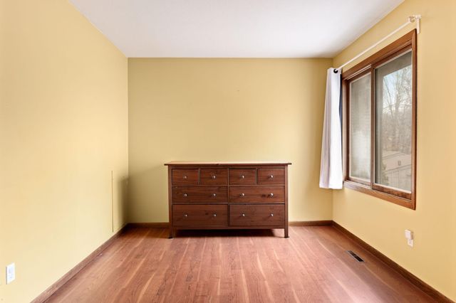 16102 18th Place N, Plymouth, MN 55447