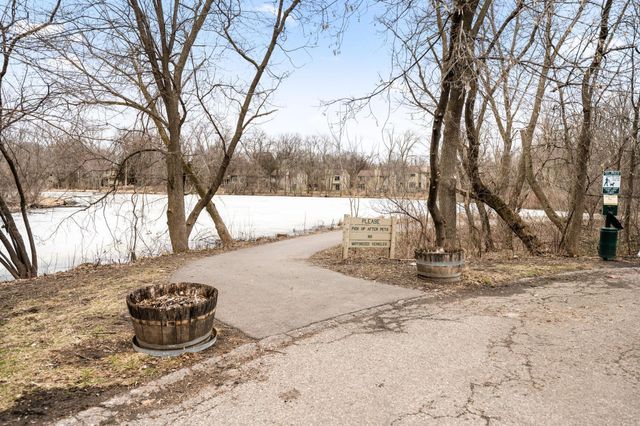 16102 18th Place N, Plymouth, MN 55447