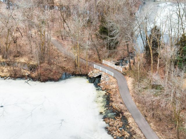 16102 18th Place N, Plymouth, MN 55447