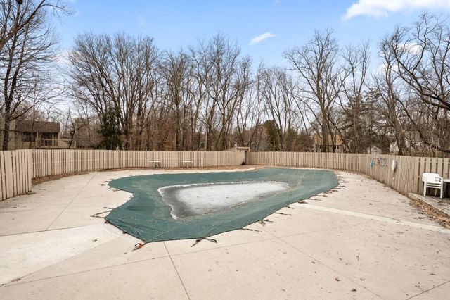 16102 18th Place N, Plymouth, MN 55447