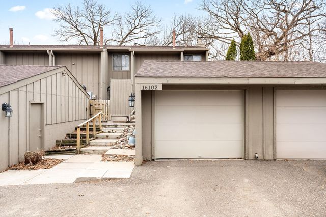 16102 18th Place N, Plymouth, MN 55447