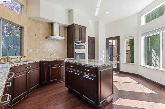 231 Majorca Dr, San Ramon, CA 94582