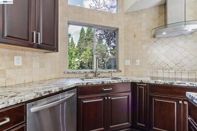231 Majorca Dr, San Ramon, CA 94582