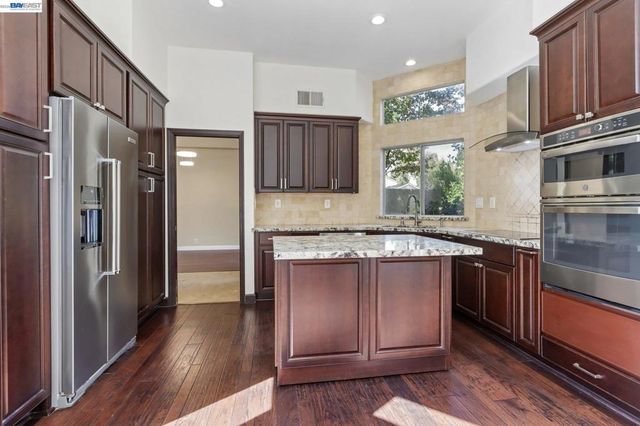 231 Majorca Dr, San Ramon, CA 94582