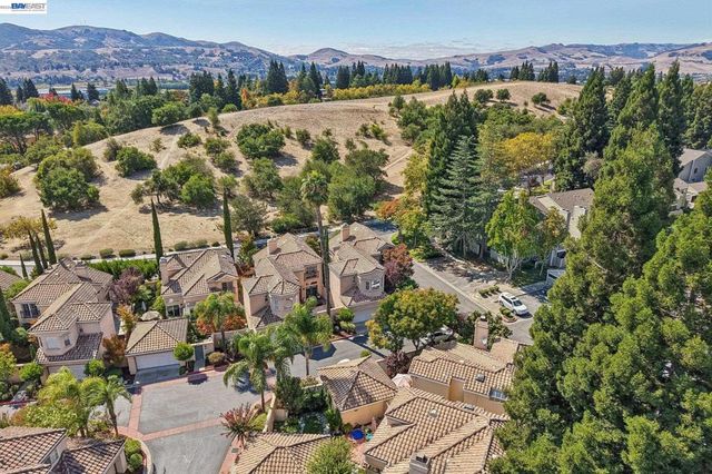 231 Majorca Dr, San Ramon, CA 94582