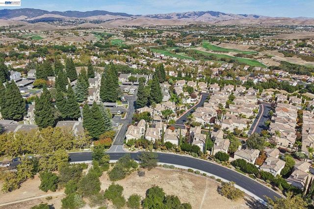 231 Majorca Dr, San Ramon, CA 94582