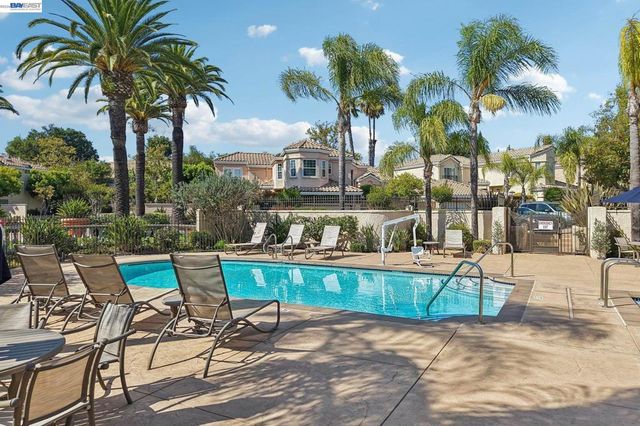 231 Majorca Dr, San Ramon, CA 94582