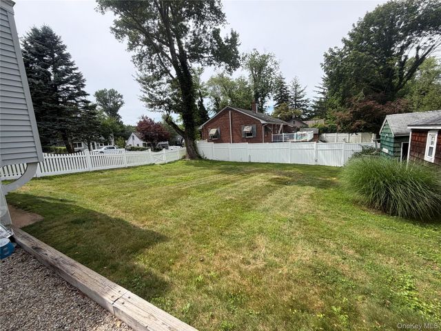 24 Eimer Street, Tappan, NY 10983
