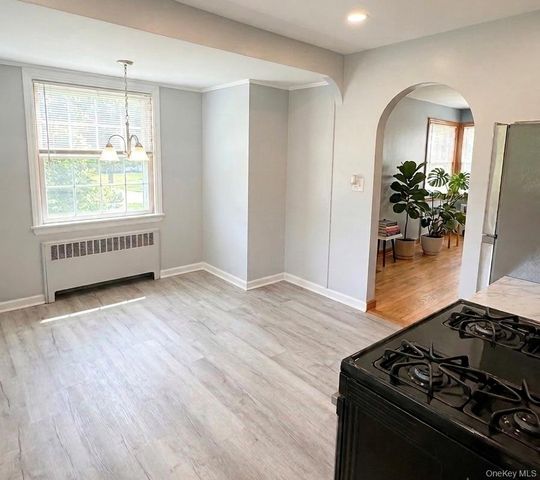 24 Eimer Street, Tappan, NY 10983