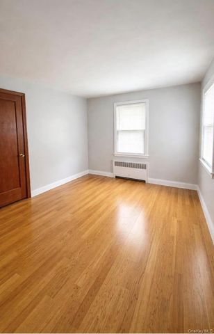 24 Eimer Street, Tappan, NY 10983