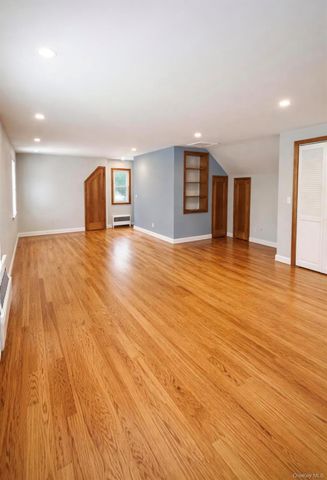 24 Eimer Street, Tappan, NY 10983