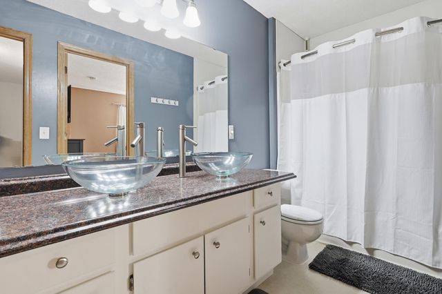 12215 County Road 11, Burnsville, MN 55337