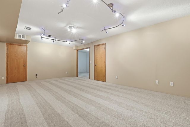 12215 County Road 11, Burnsville, MN 55337