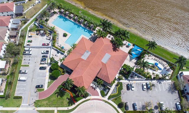 3438 W 104th Ter, Hialeah, FL 33018