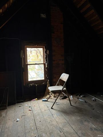 221 E Williams Street, Fort Wayne, IN 46803