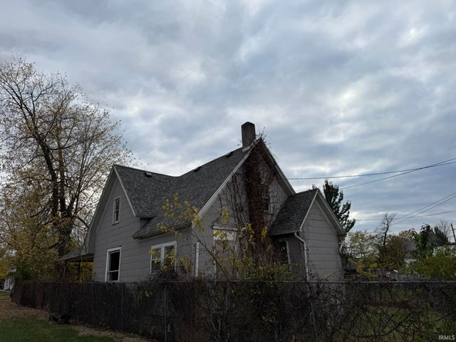 221 E Williams Street, Fort Wayne, IN 46803
