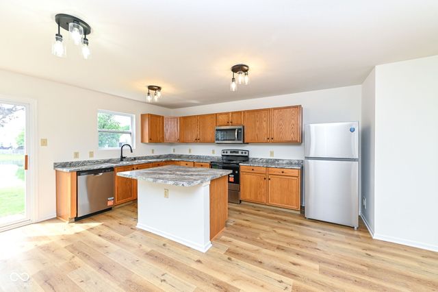 10927 Mansfield Way, Ingalls, IN 46048