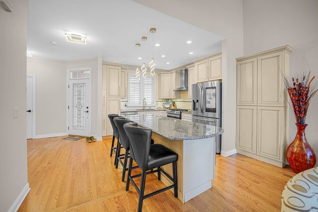 11256 Endicott Court, Orland Park, IL 60467