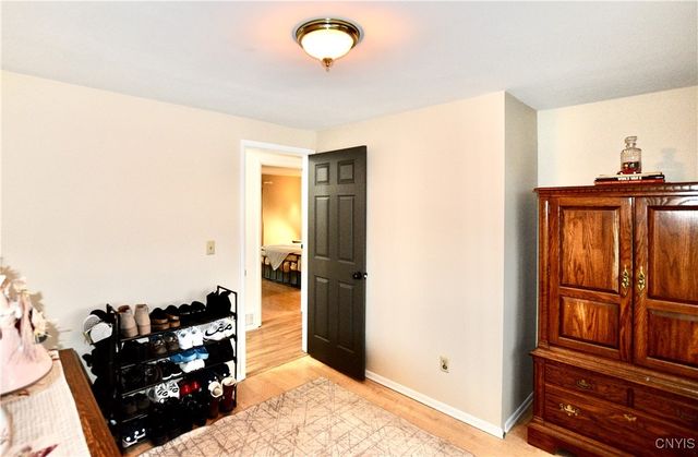 4964 Blacksmith, Clay, NY 13088