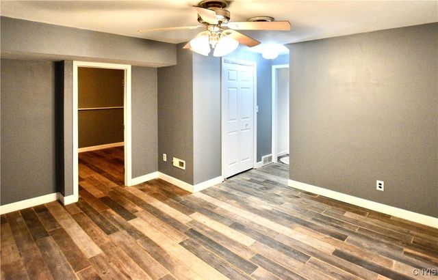 4964 Blacksmith, Clay, NY 13088