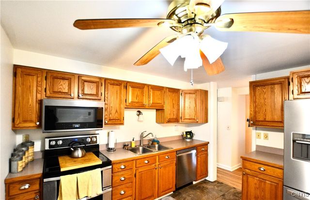 4964 Blacksmith, Clay, NY 13088