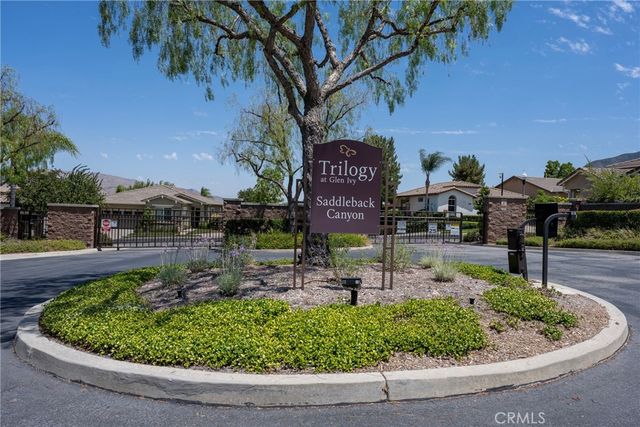 9080 Larkspur Drive, Corona, CA 92883