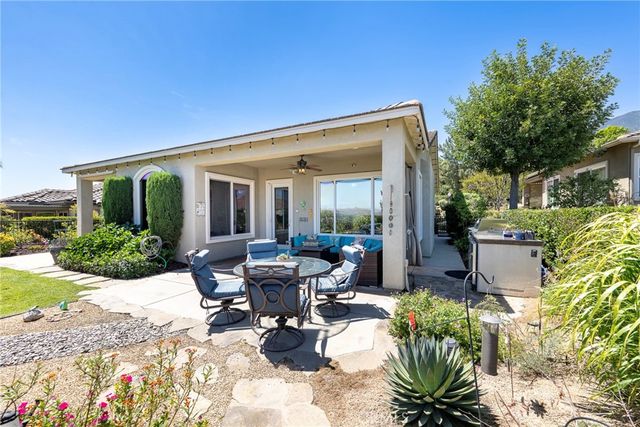 9080 Larkspur Drive, Corona, CA 92883
