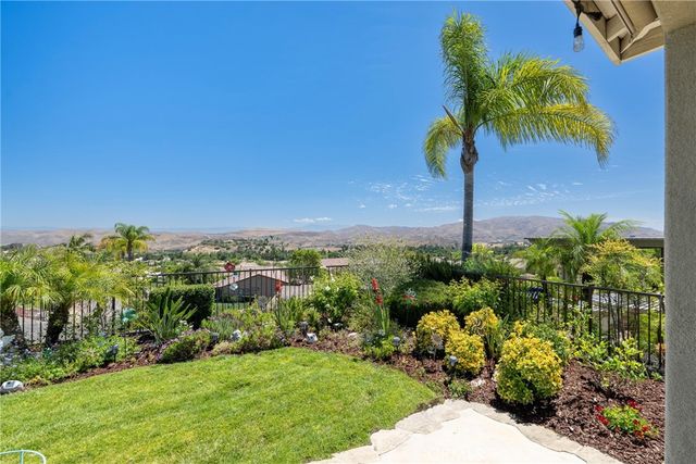 9080 Larkspur Drive, Corona, CA 92883