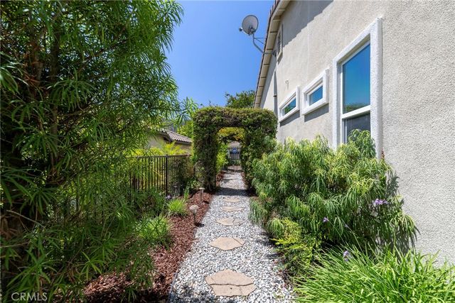 9080 Larkspur Drive, Corona, CA 92883