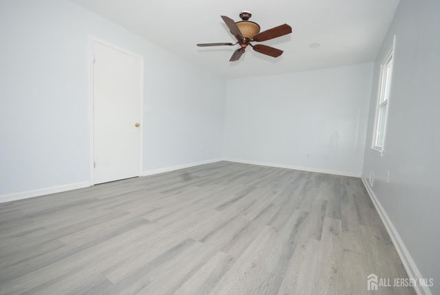 13 Tiger Lilly Court, Sayreville, NJ 08872